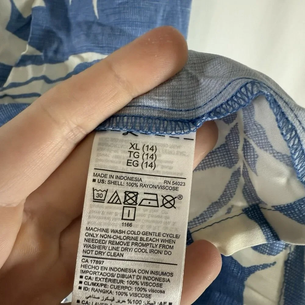 New Old Navy Tank Top Girls XL 14 Blue White Floral Peplum Lightweight Sleeveles